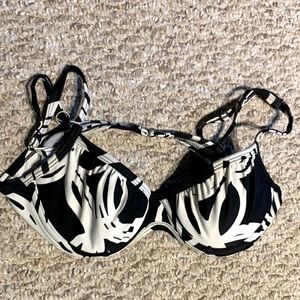 Old Navy Black and White Bikini Top